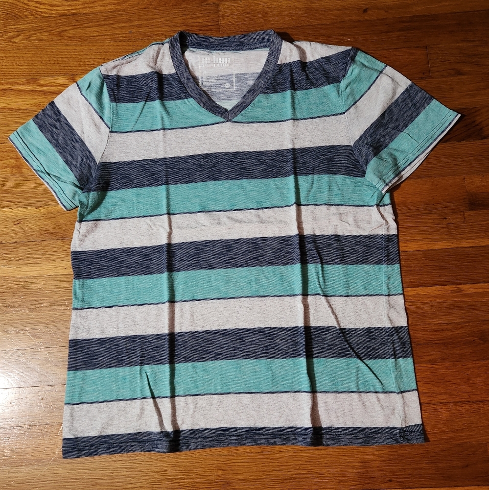 Urban Pipeline Men's V Neck Tshirt
